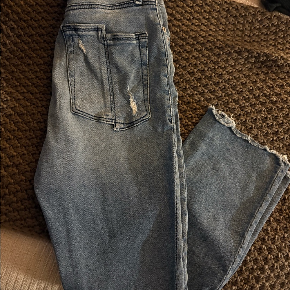Good American Light Blue Cropped Jeans
